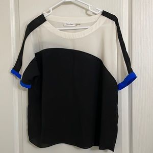 Calvin Klein Women’s Medium Color block short sleeve Blouse
